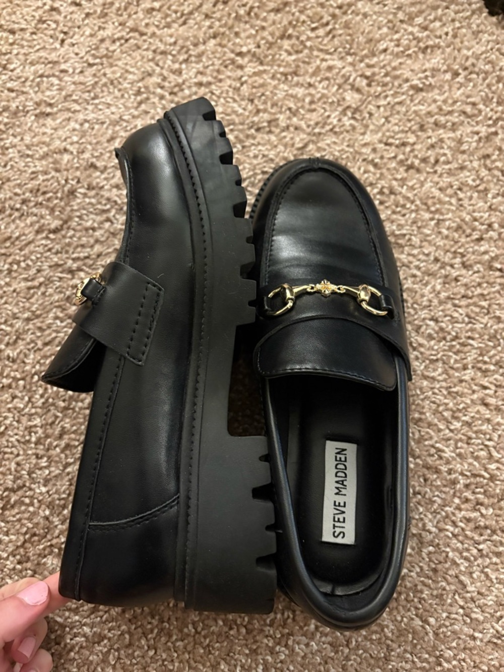 Steve Madden Levett Loafers Black Leather with Gold Hardware - Picture 4 of 5